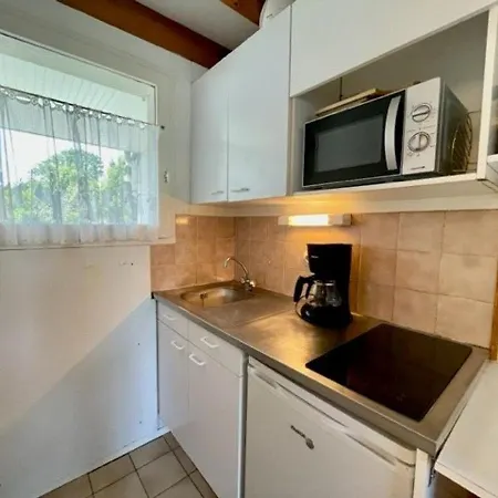 Maison Proche Avec Jardinet, 3 Pieces, 40m², Parking Prive, Animaux Acceptes - Fr-1-478-131 *